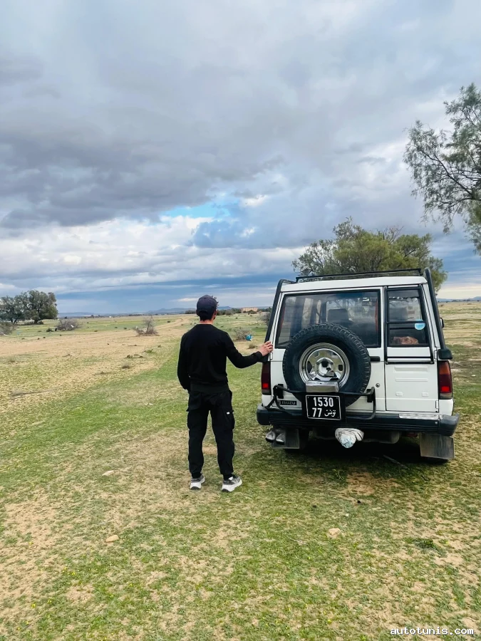 belle Isuzu trooper 2 en très bon état